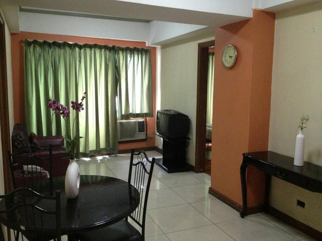Mpt Suites Makati City Room photo