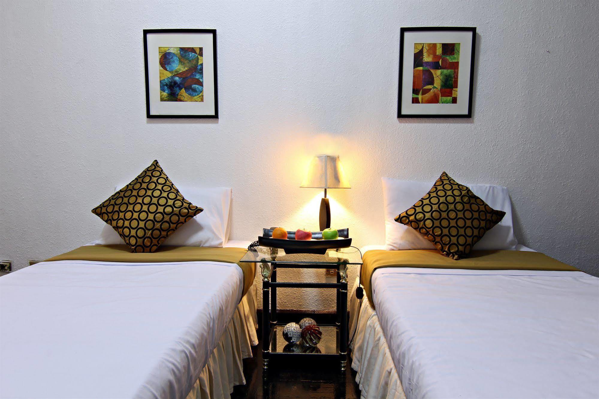 Mpt Suites Makati City Exterior photo